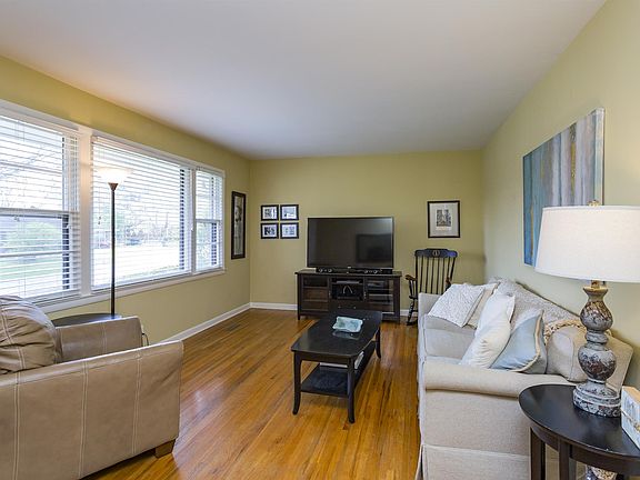4th image of 204 Wauford Dr