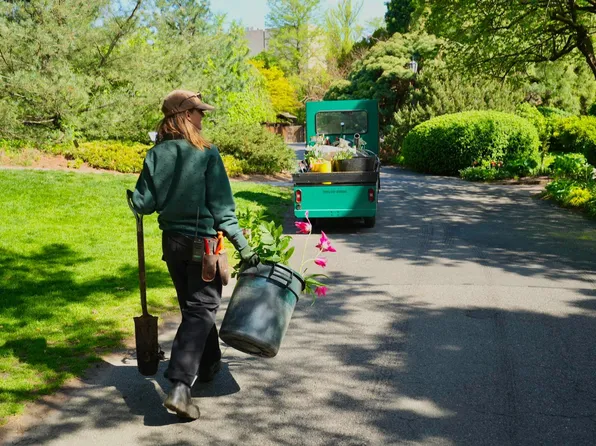 921 Washington Avenue image 7 of 10