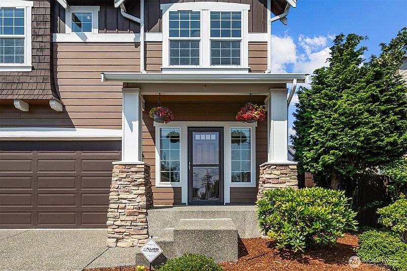 2nd image of 5202 NE 7th Street
