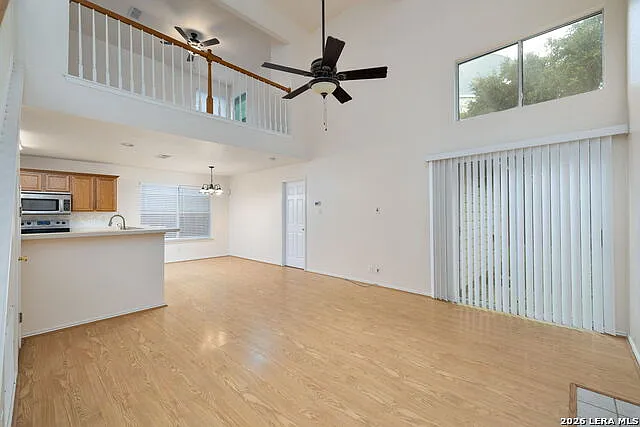 30 Pembroke Ln — Photo 5