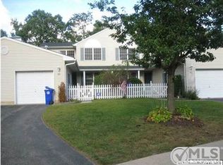 30 Cherrywood Cir, Brick, NJ 08724