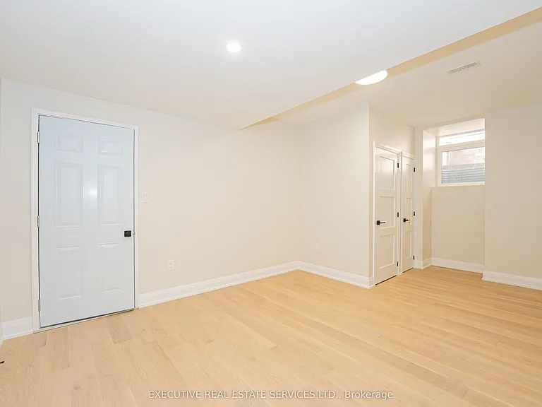 337 Centennial Rd #BASEMENT — Photo 24