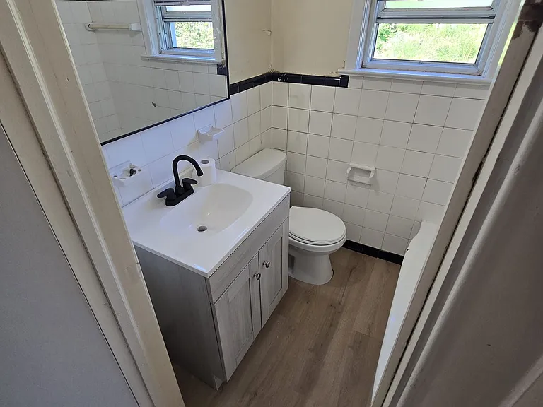 91 Pitt Ave — Photo 12