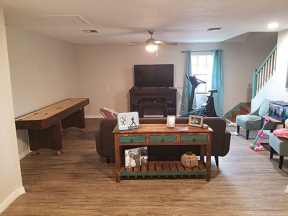 2nd image of 780 Shore Dr