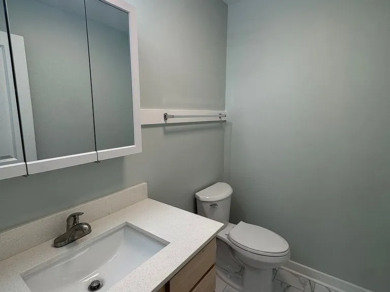 925 Jones Cir — Photo 4