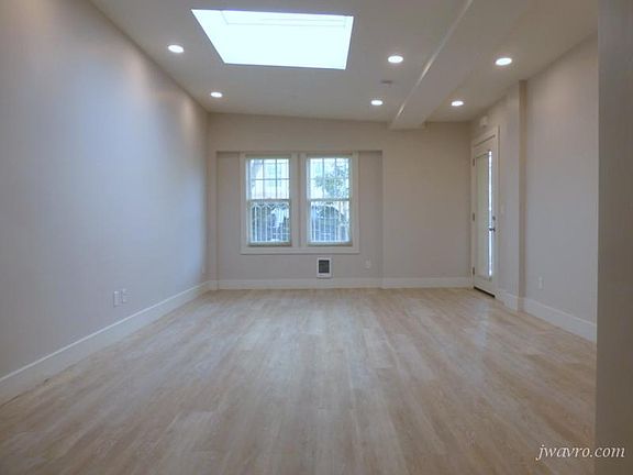 2nd image of 1801 Beach St #F