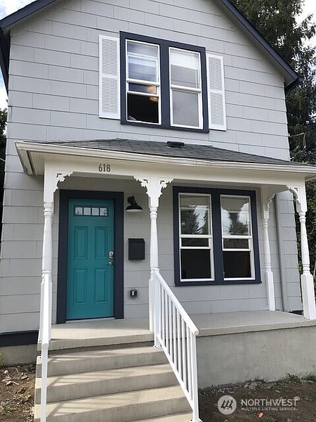 4th image of 618 E Myrtle Street