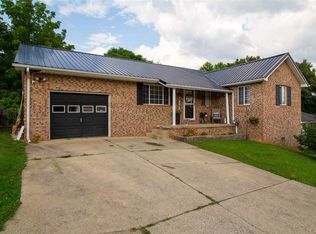 310 Berry Ave, Ashland, KY 41102