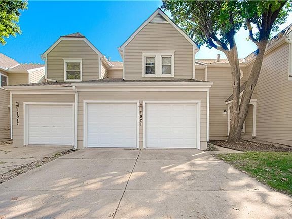 3rd image of 11921 Centennial Dr