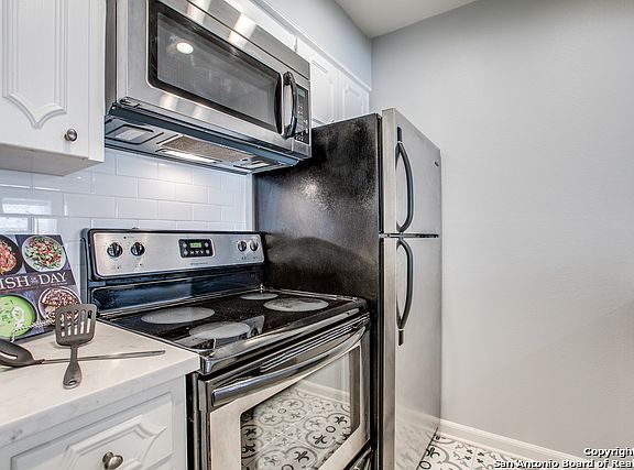 5th image of 168 Barilla Pl #203B