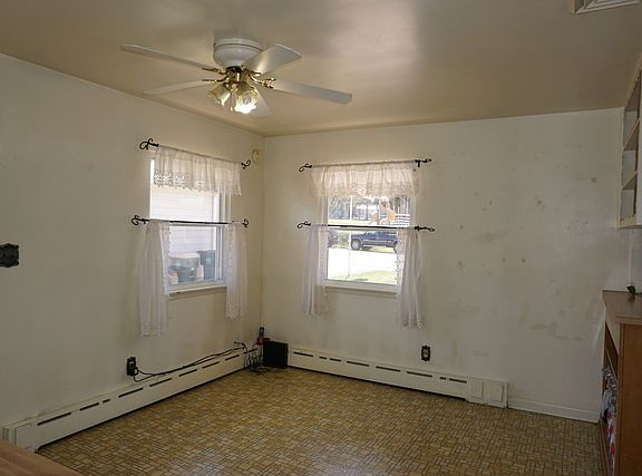 4th image of 601 Orchard St