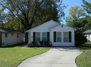 1113 Easterly Ave, Hampton, VA 23669