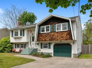 21 Castle Cir, Peabody, MA 01960