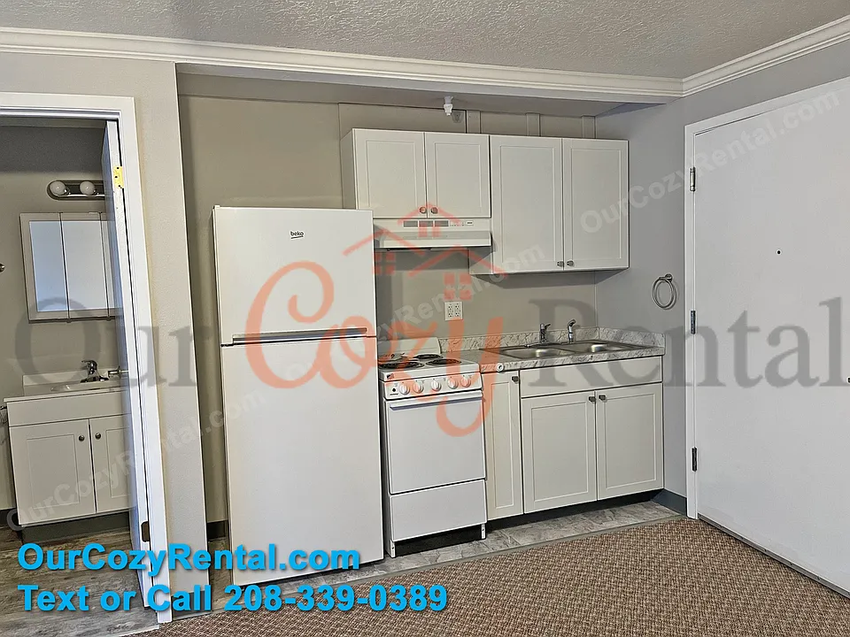 491 Caswell Ave W
