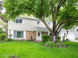 124 Ellington Dr, Schaumburg, IL 60194