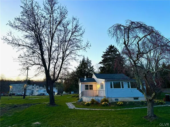 2117 Perkiomen Ave, Perkiomenville, PA 18074