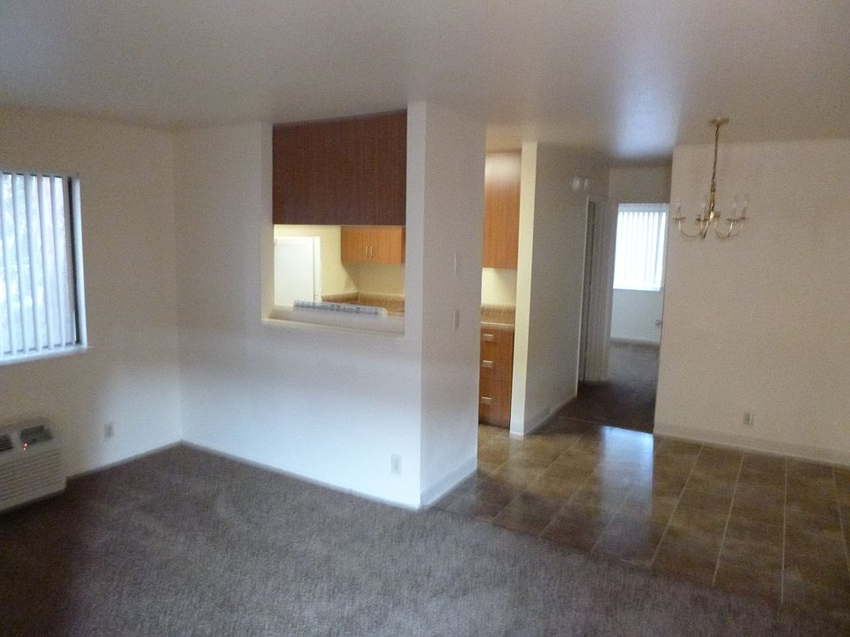 1st image of 1170 Kenny Dr #37