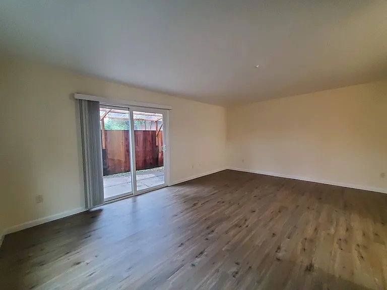 2378 Heidi Pl — Photo 6