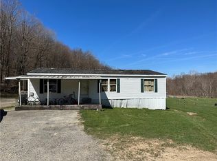 543 Clay Run Rd, Mill Run, PA 15464