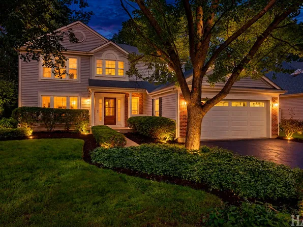 72 Julie Ln, Vernon Hills, IL 60061
