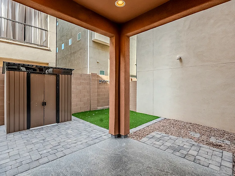 7050 W Carter Dr — Photo 13