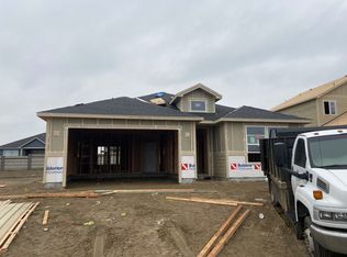 8437 Lennox St, West Richland, WA 99353