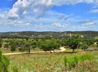 1055 Bear Creek Rd, Kerrville, TX 78028