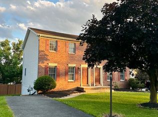 24 Pinewood Cir, Hanover, PA 17331