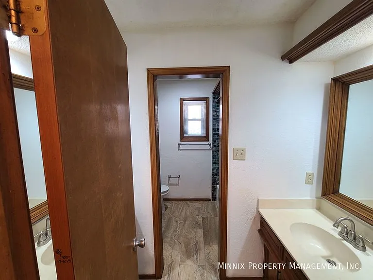 4005 Saint Andrews Dr — Photo 8