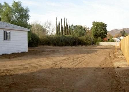 1/2 ACRE LOT FLAT