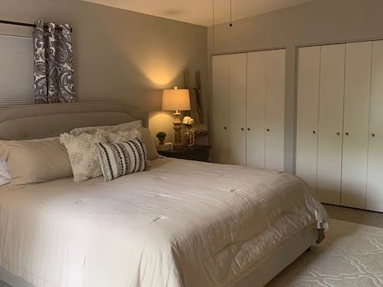 111 Alan A Dale Cir — Photo 5