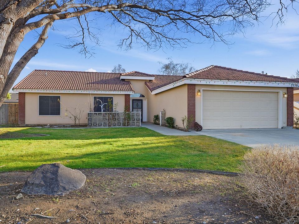 1st image of 2520 Royal Palm Ave