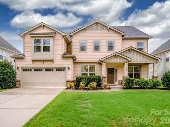 130 Eagles Landing Dr, Mooresville, NC 28117