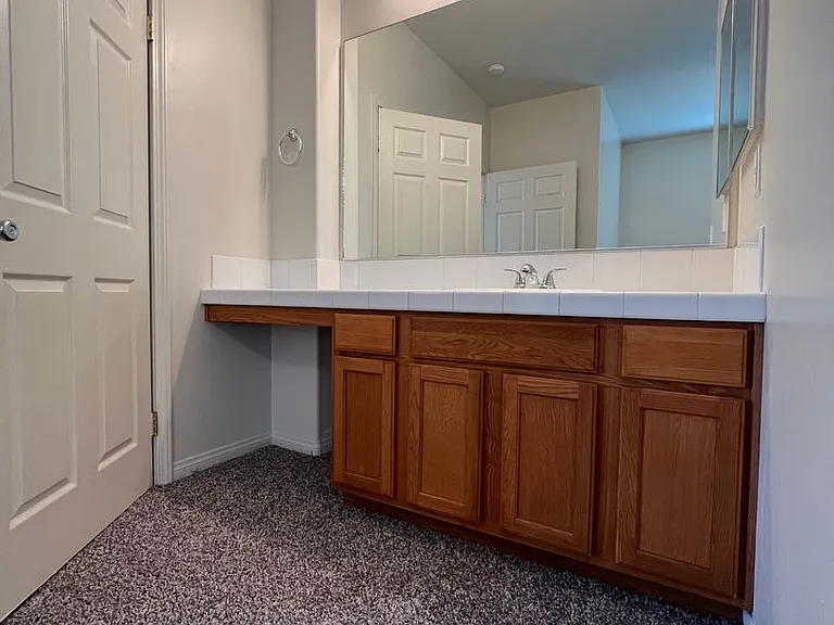 717 Meadow Grove Ct #D — Photo 11