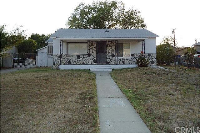 1st image of 4556 N Acacia Ave