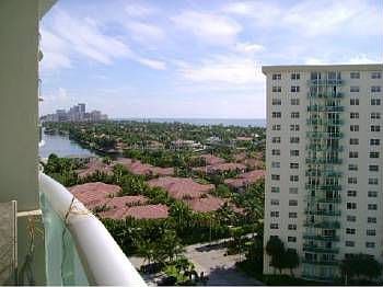 3rd image of 19390 Collins Ave APT 1408
