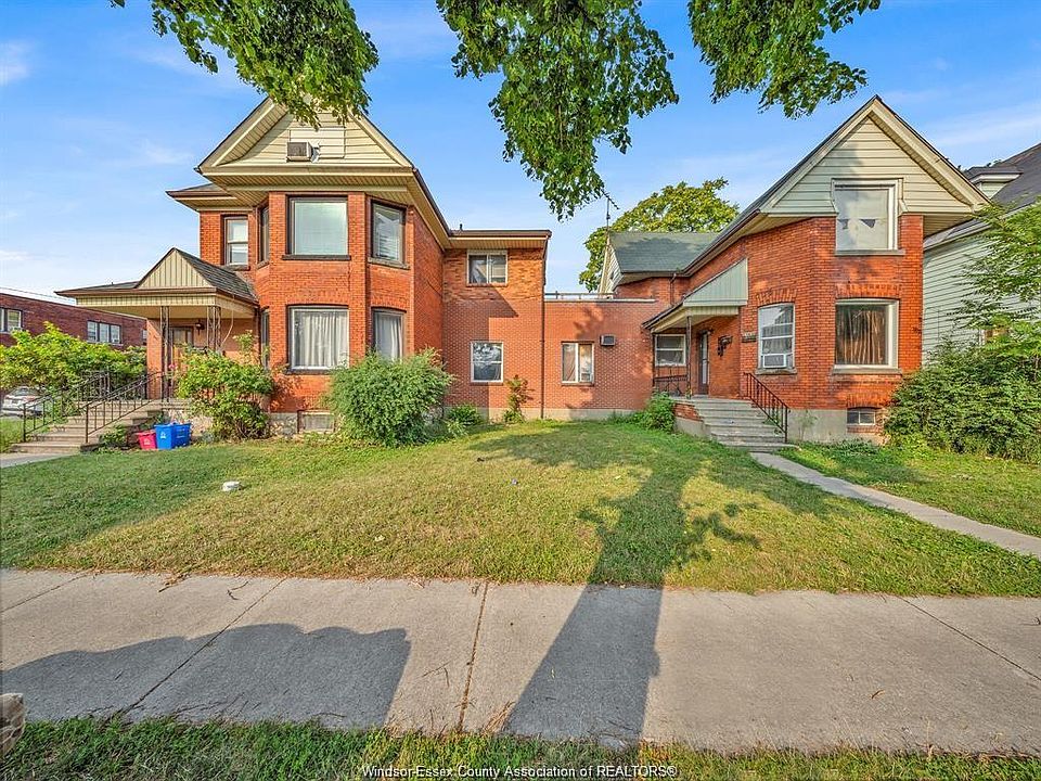 1st image of 669 Marentette Ave