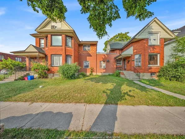 669 Marentette Ave, Windsor, ON N9A 1Z3