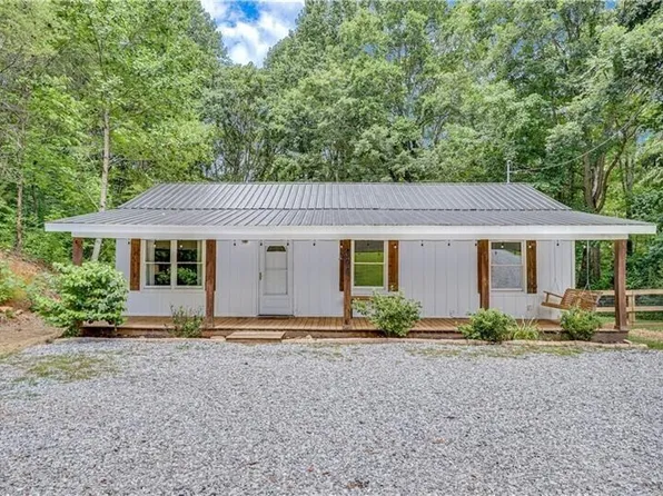 308 Silver Fox Dr, Dawsonville, GA 30534