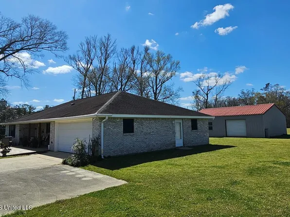 4027 Highway 43 N, Picayune, MS 39466