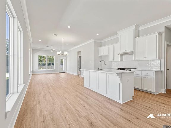 4th image of 551 Turnstone Ave