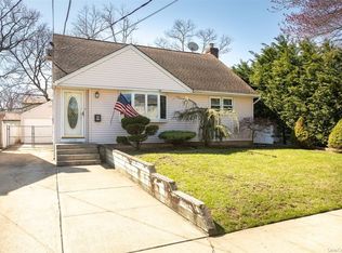 1732 Frederick Ave, Merrick, NY 11566