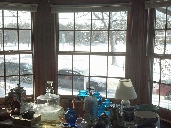 Living Room Bay-Window