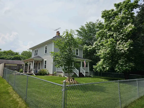 E3437 S Apple Tree Ln, Waupaca, WI 54981