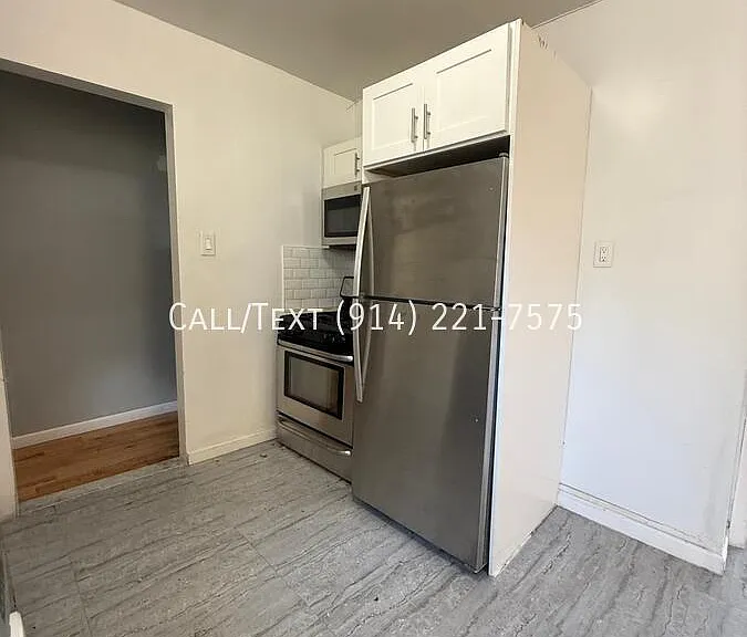 2654 Marion Ave #4RS — Photo 1