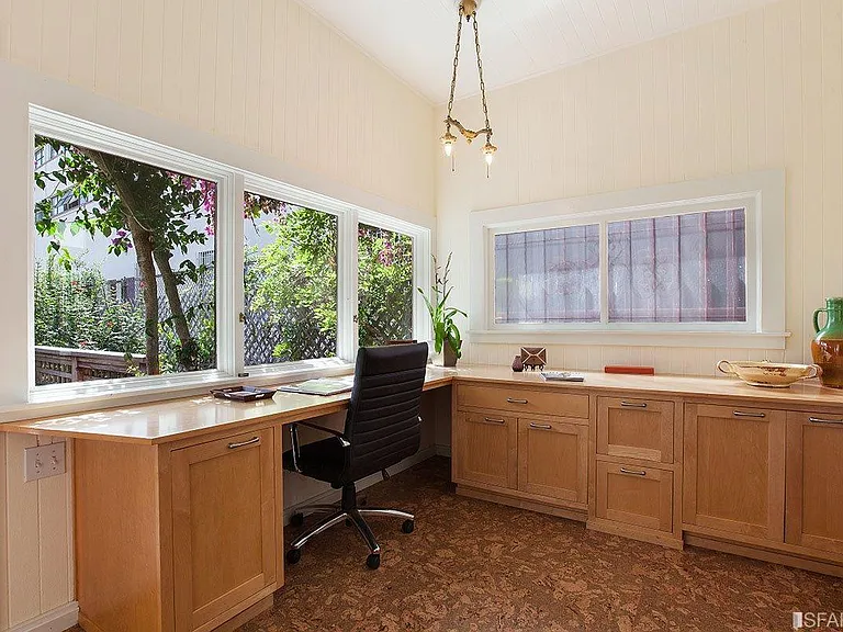 Sunroom/Den/Office