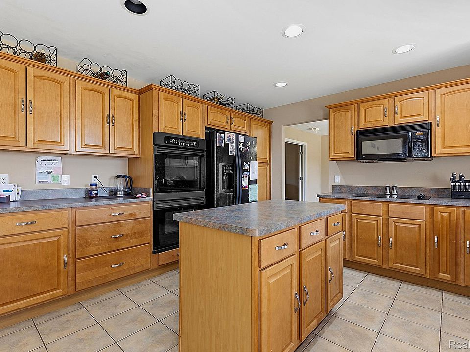 50426 Chief Dr, photo 10