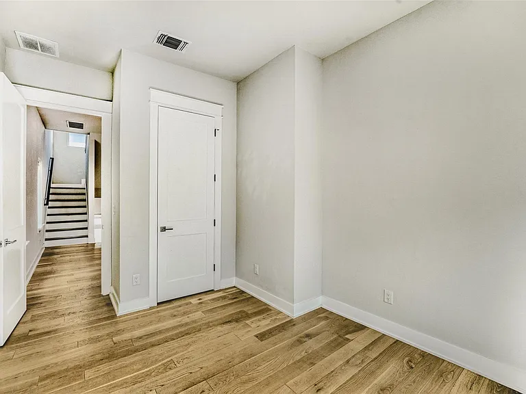 5002 Pecan Springs Rd #6 — Photo 18