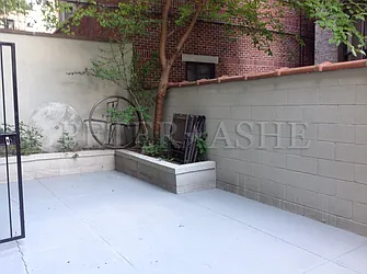 Rented by Peter Ashe