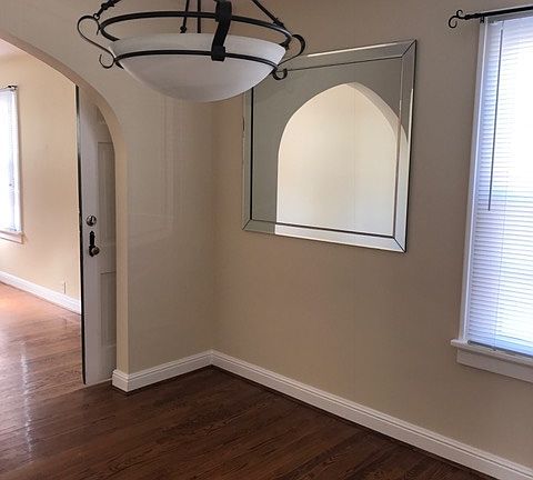 4th image of 5438 Sunshine Dr